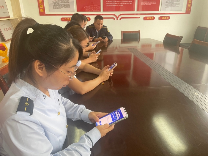 79BDEBB1155152B929CE3F45D1DD3763